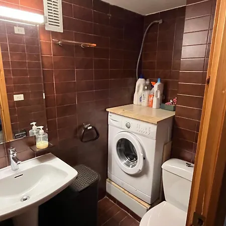 En 1f Apartment